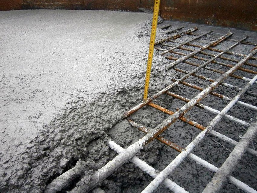 L'épaisseur dalle béton d’extérieur