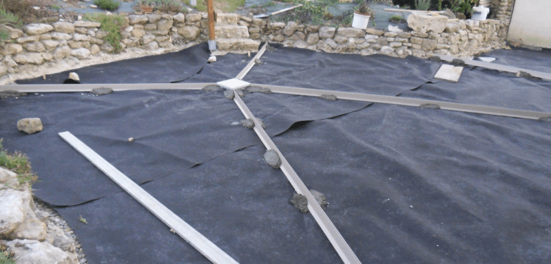 Géotextile sous une dalle de beton
