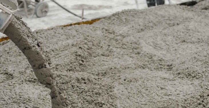 couler la dalle avec beton